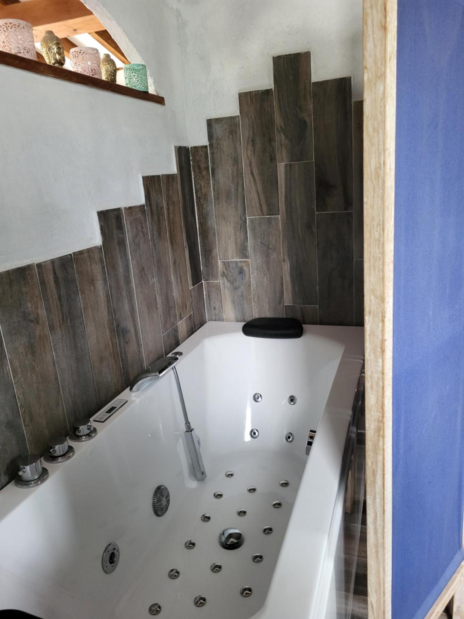 A Teppa Apartment Luri Ngoại thất bức ảnh